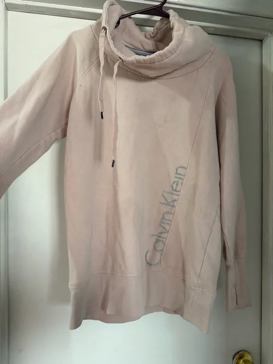 Calvin Klein Two-Tone Pink and Gray Performance Crew - Picture 1 of 5